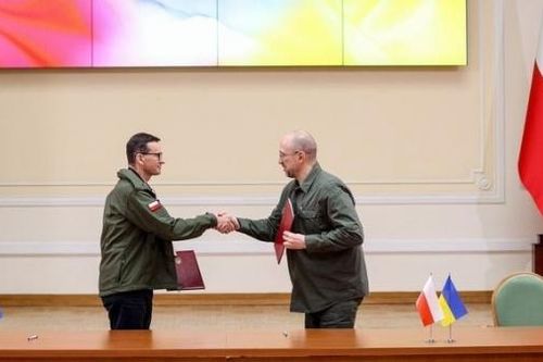 Tìm lối đi giữa xung đột, Ukraine bắt tay với Ba Lan sản xuất vũ khí