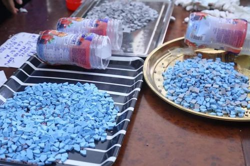 Tàng trữ hàng chục ngàn viên thuốc lắc trong căn hộ ở Bình Dương