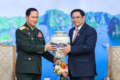 Thủ tướng Phạm Minh Chính tiếp Tổng Tham mưu trưởng QĐND Lào