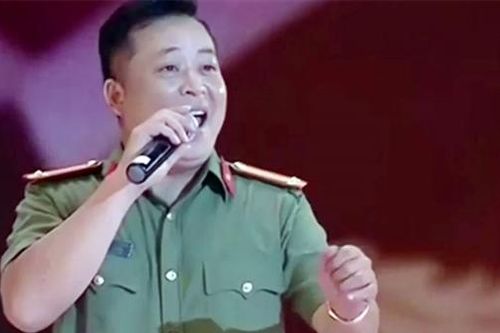 Trung tá, NSƯT Minh Lương: 'Điều đầu tiên là phải yêu ngành, yêu nghề'