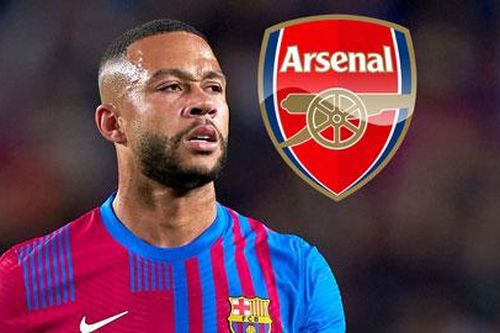 Arsenal có thể đón Depay từ Barca với 1 điều kiện