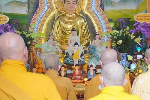 Lễ an vị Phật, khôi phục hoạt động tôn giáo chùa Phước Quang (quận 3)
