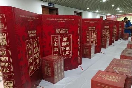 Ra mắt bộ sách Đại Nam thực lục - 10 tập