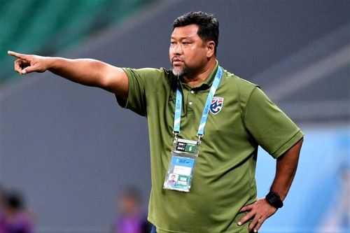 CĐV Thái Lan đòi sa thải huấn luyện viên sau trận hòa U23 Việt Nam