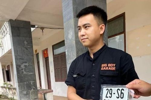 Bấm biển số xe máy ngũ quý 9, nam thanh niên được trả 700 triệu đồng