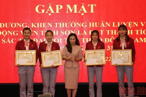 Sơn La khen thưởng cá nhân đạt thành tích tại SEA Games 31