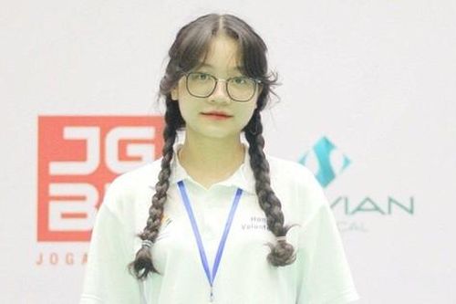 Gặp nữ sinh Ngoại thương từng là thủ lĩnh tình nguyện viên SEA Games 31