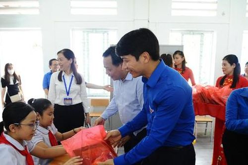 Chiến dịch tình nguyện hè của tuổi trẻ Hà Nội: Nhiều điểm mới, sát thực tiễn, vì cộng đồng
