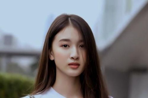 Không đến dự đám cưới bạn thân được nên tôi nhờ em dâu tương lai gửi phong bì giúp, nào ngờ lại xảy ra chuyện lớn