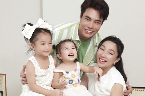 Lê Dương Bảo Lâm hạnh phúc bên gia đình, công bố ngày sinh quý tử nhí