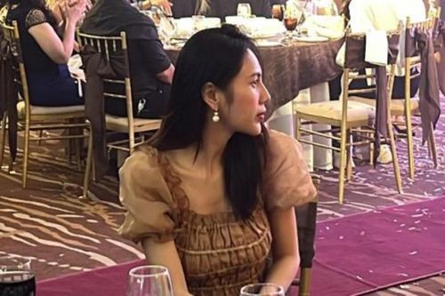 Cận cảnh nhan sắc của Thủy Tiên qua cam thường: Diện mạo xinh đẹp nhưng thân hình đáng báo động