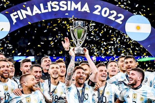 Messi giúp Argentina đoạt cúp Finalissima
