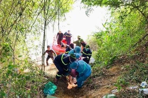 Người đàn ông mất tích gần 1 ngày được phát hiện dưới sông Hiếu