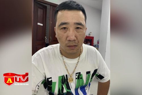 Bắt quả tang đối tượng mua bán trái phép ma túy tổng hợp