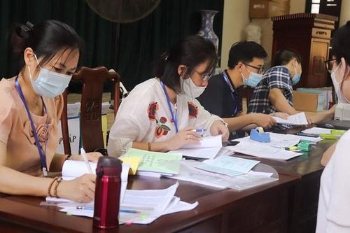 Hà Nội: Nhiều trường tiểu học khó đạt mục tiêu 'chuẩn sĩ số'