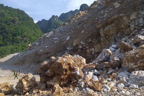 Sập mỏ đá ở Hà Giang, 2 người tử vong