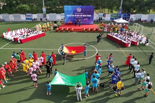 Khai mạc giải bóng đá Báo chí miền Trung năm lần thứ VIII