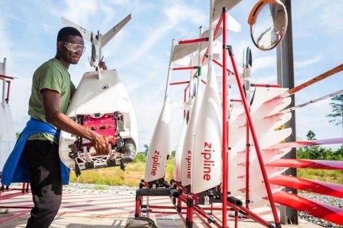 Thử nghiệm vận chuyển thuốc bằng máy bay không người lái tại Nigeria