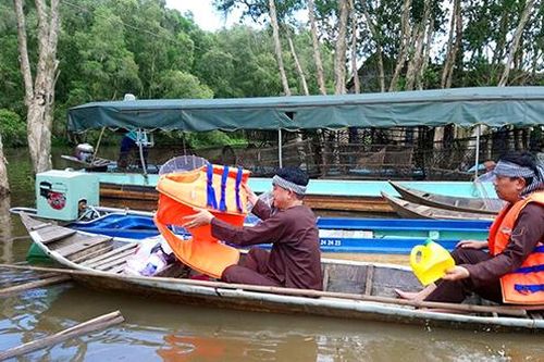 Tăng cường công tác kiểm tra, quản lý hoạt động vận chuyển du khách trên tuyến đường thủy nội địa