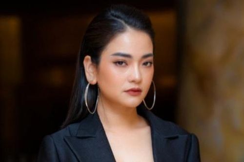 Thúy Hằng 'vợ cũ' Việt Anh: 'Nhiều đàn ông không xem tôi là phụ nữ'