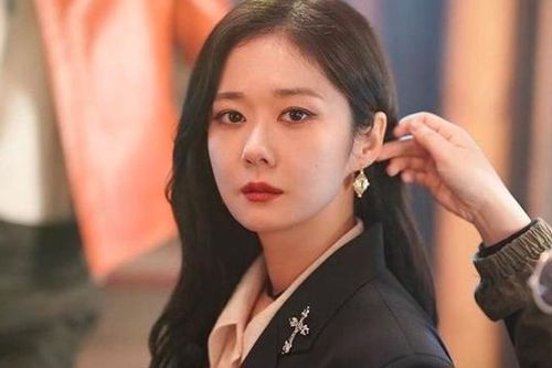 Sắp lấy chồng, 'mỹ nhân không tuổi' Jang Nara giàu có cỡ nào?