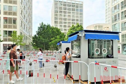 Bắc Kinh nới lỏng các biện pháp chống dịch Covid-19