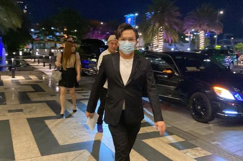 Hậu tin đồn 'rạn nứt' với Võ Tấn Phát, Đại Nghĩa xuất hiện lẻ bóng trong đám cưới Mạc Văn Khoa
