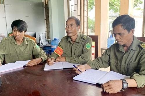 Công an viên bám cơ sở, tận tâm với công việc
