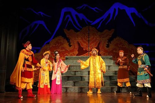 Nghệ thuật tuồng và dân ca kịch: Khát vọng giữ nghề