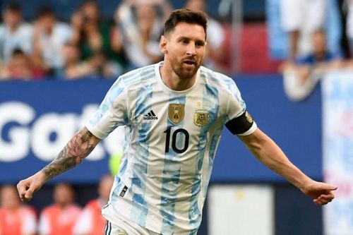 Messi lần đầu ghi 5 bàn trong một trận cho tuyển Argentina