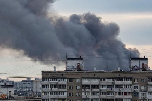 Kyiv trúng tên lửa
