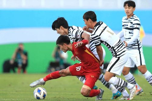 'Bay lên trời là bay ra ngoài' là lời cổ vũ hay cản trở thể thao?