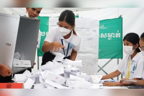 Đảng Nhân dân Campuchia thắng áp đảo trong bầu cử xã, phường