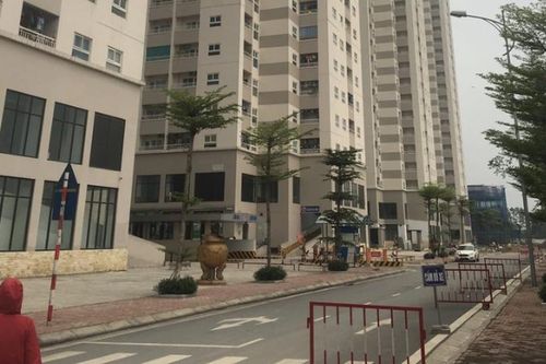 Hà Nội: Người đàn ông rơi từ tầng 16 chung cư xuống đất tử vong
