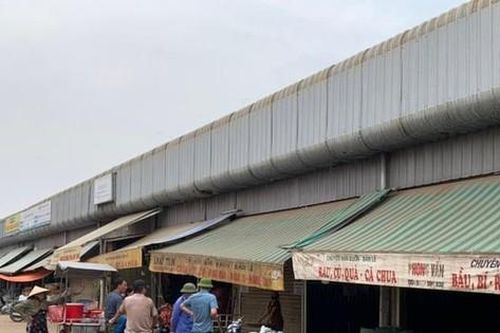 Một tiểu thương bị đâm chết tại chợ đầu mối Thanh Hóa