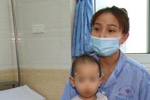 Những dấu hiệu trẻ mắc tay chân miệng, cha mẹ cần đưa đến viện gấp