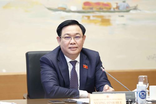Chủ tịch QH: Tuyệt đối không lấy nguồn tiền lương để đầu tư cao tốc