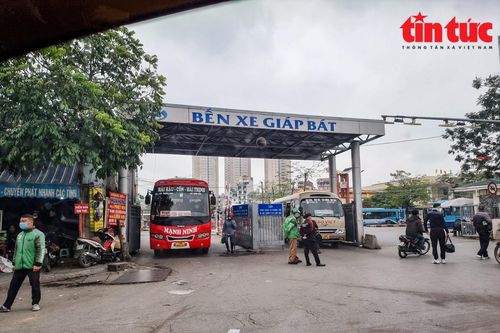 Doanh nghiệp vận tải tiếp tục 'lao đao' vì giá xăng tăng