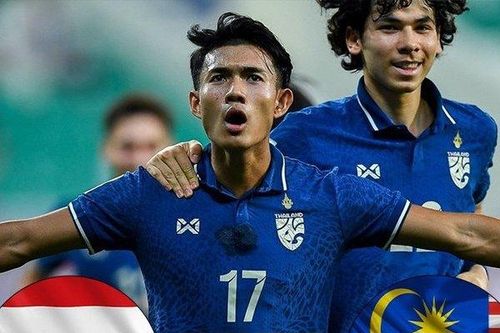 Hủy diệt Malaysia, U23 Thái Lan vươn lên đầu bảng