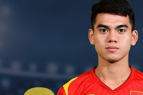 'Cày ải' như Kante, Khuất Văn Khang bị yêu cầu kiểm tra doping