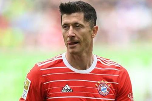 Lewandowski từ chối tập trung cùng Bayern Munich