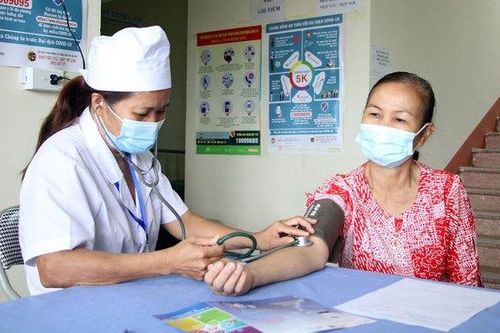 Cần đẩy mạnh xã hội hóa trong chăm sóc người cao tuổi