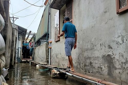 12 năm sống trong ngập úng giữa thủ đô Hà Nội