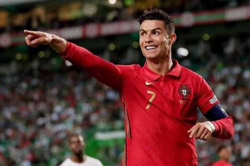 Ronaldo ghi cú đúp để đào sâu kỷ lục ghi bàn