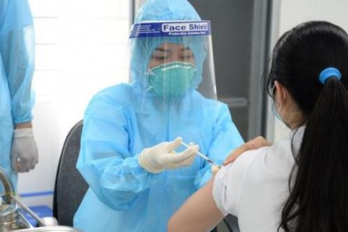 Ngày 6/6: Thêm 806 ca mắc Covid-19