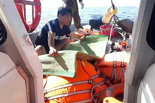 Tàu cá bị va chạm trên biển, 3 ngư dân tử vong