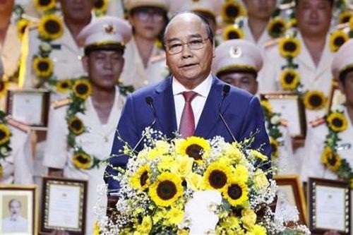 Tôn vinh 63 Trưởng Công an xã tiêu biểu 'Sống trong lòng dân'