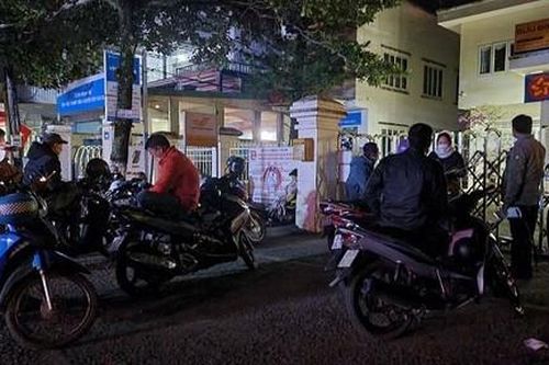 Phó giám đốc quan liêu, 'ngâm' hồ sơ của dân bị đề nghị chuyển công tác