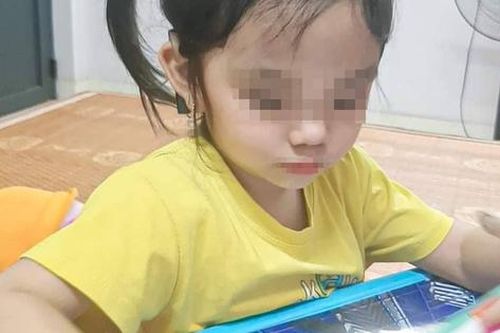Con một tuổi không quay đầu khi nghe tiếng gọi, cha mẹ đừng bỏ qua chi tiết nhỏ này