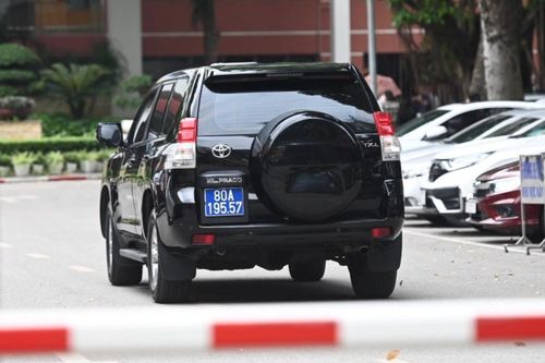 Nhiều công an đến Bộ Y tế